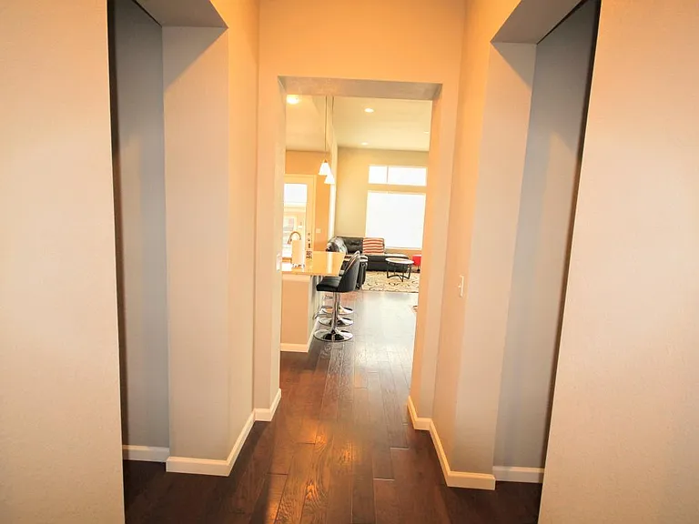 1401 Skyline Dr — Photo 18