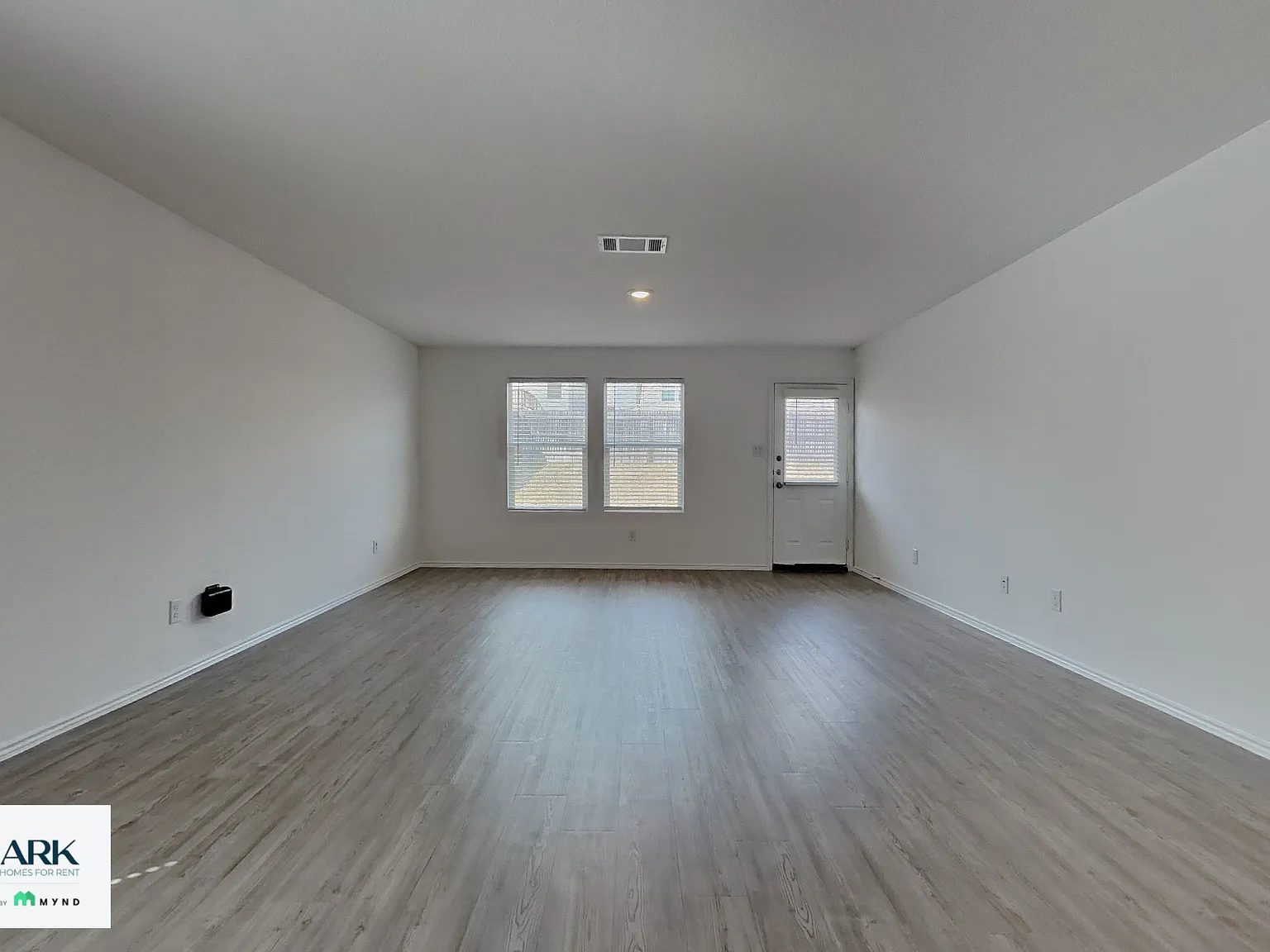 3 bed, 2.0 bath, 1474 sqft, $1,775 — Photo 2