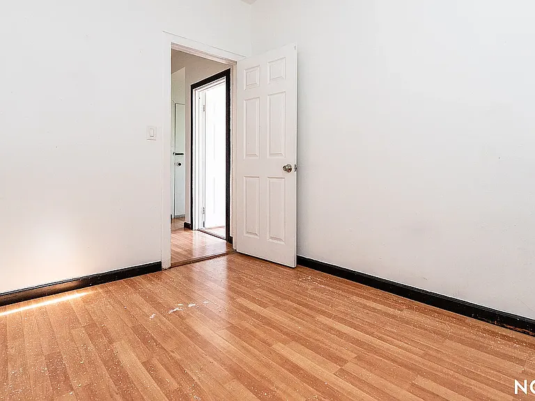 191 Graham Ave #2 — Photo 9