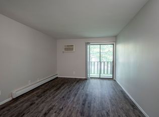 Oak Valley Apartments, Wyoming, MI 49519