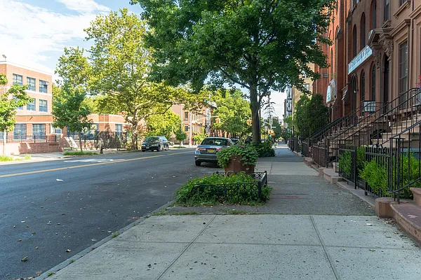 Rented by BLS Realty | media 8