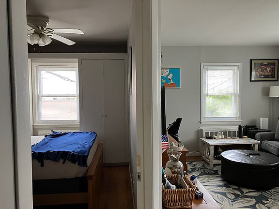 5th image of 824 E Broadway APT 303