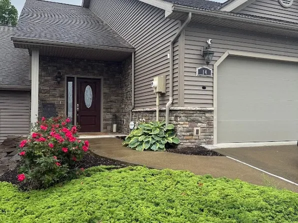 14 Eagle Dr, Endicott, NY 13760