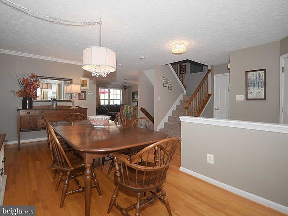 3rd image of 2062 Brandy Dr