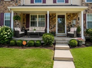 53 Normans Ford Dr, Sicklerville, NJ 08081