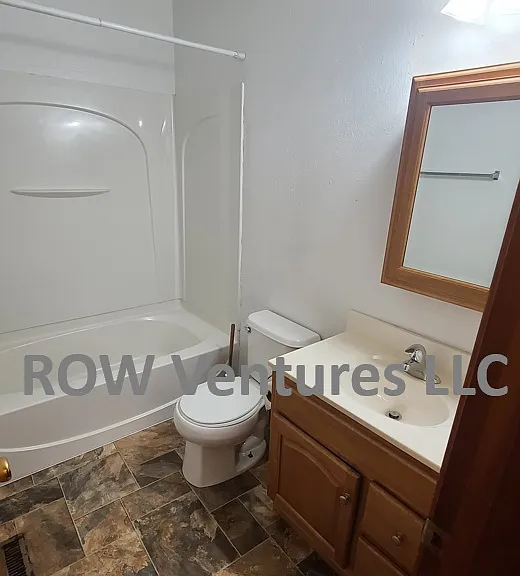 205 S Chestnut St #205 — Photo 6