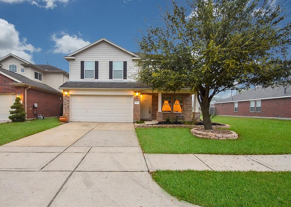 2nd image of 4518 Hall Croft Chase Ln