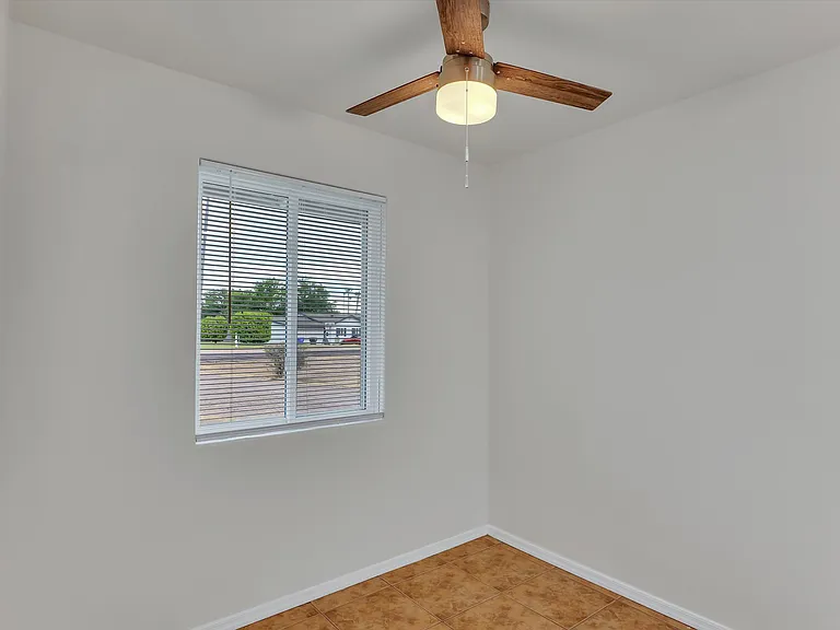 6836 N 15th St #1 — Photo 12