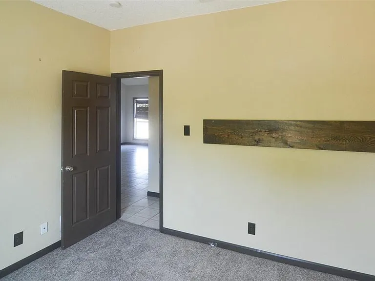 16402 Malden Dr — Photo 21