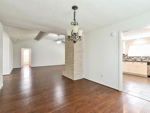 5th image of 2426 Heathergold Dr