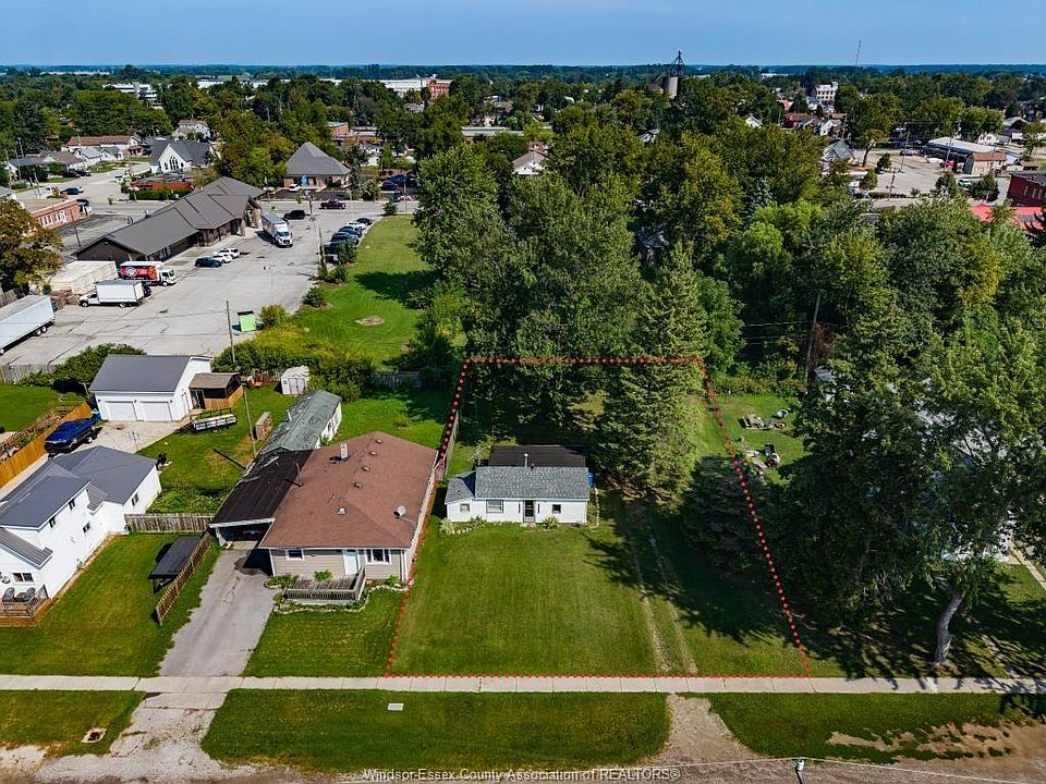 1st image of 146 Maple Ave