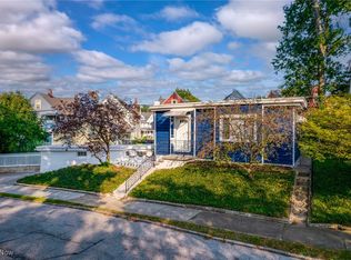 1451 Blossom Park Ave, Lakewood, OH 44107
