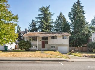 22205 39th Ave W, Mountlake Terrace, WA 98043