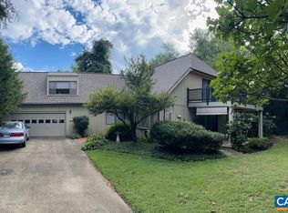1544 Lake Forest Dr, Charlottesville, VA