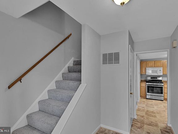 5th image of 2896 Cedar Crest Ct