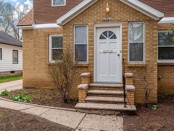 3rd image of 2827 Bildahl St