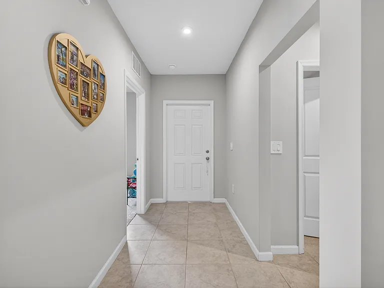 9449 SW Libertas Way — Photo 11