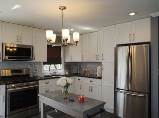 814 Locust St, Roselle Park, NJ 07204