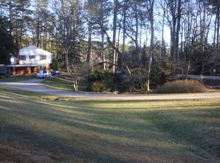 504 W Chatham St, Apex, NC 27502