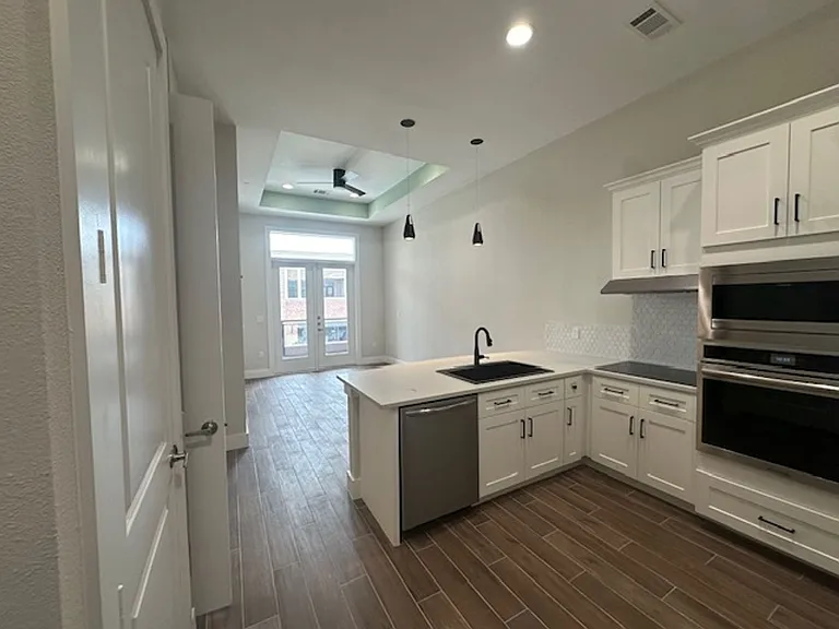 The Lofts at Pine Market — Photo 30