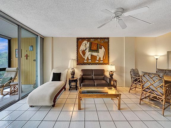 5th image of 107 Royal Park Drive #4C