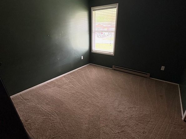 153 Glacier Ln, Princeton, WV 24740