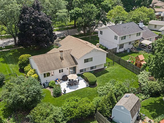 3rd image of 233 Terrance Dr