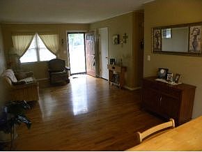 5th image of 117 Fairway Dr