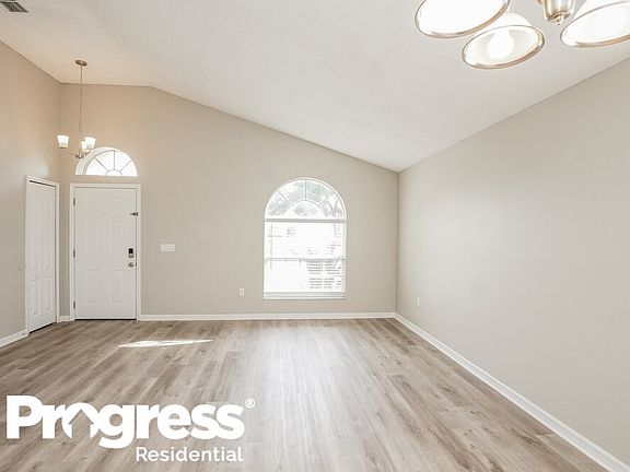 4th image of 4441 Andover Cay Blvd