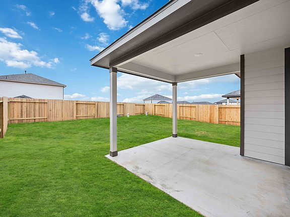 4th image of 3020 Plateau Dr
