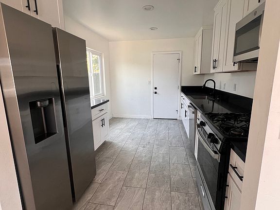 5th image of 1150 Goodyear St