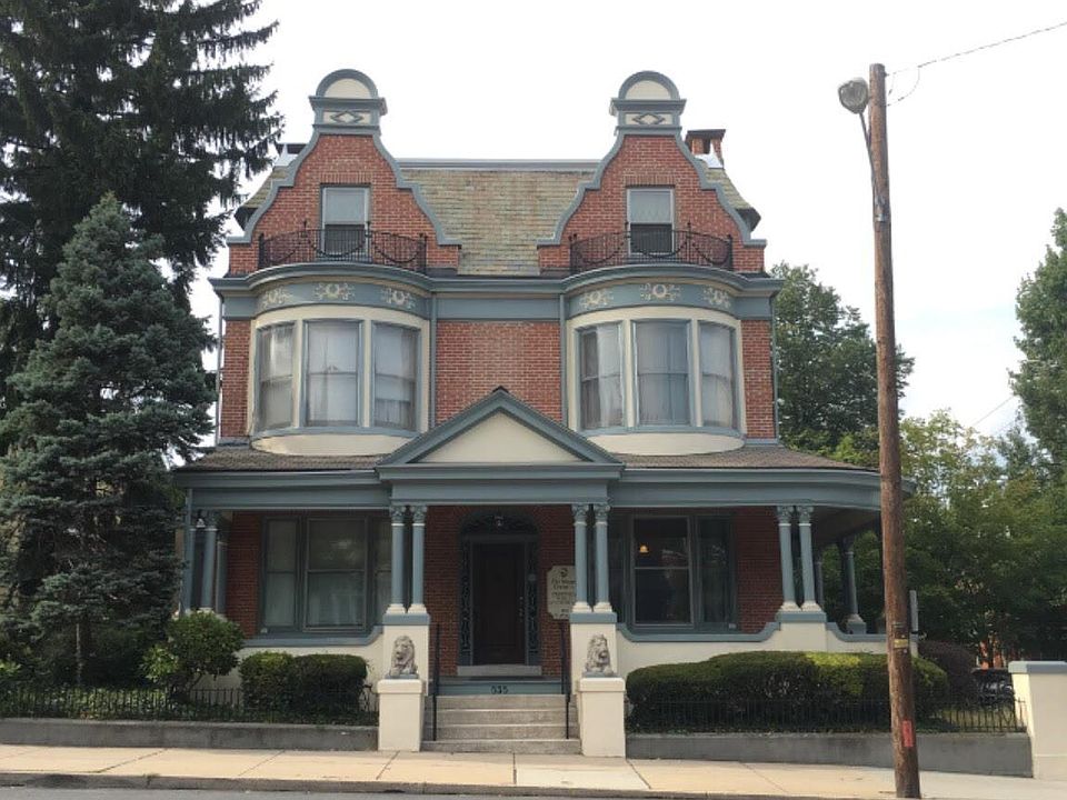Beautiful, Secure Victorian Building