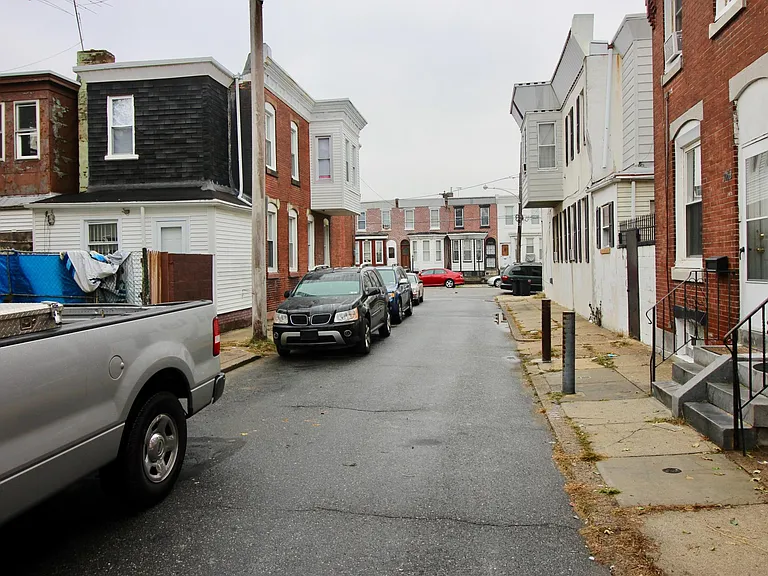 3055 Braddock St — Photo 23