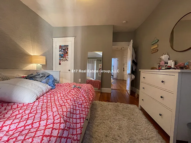 1122-1 Commonwealth Ave — Photo 7