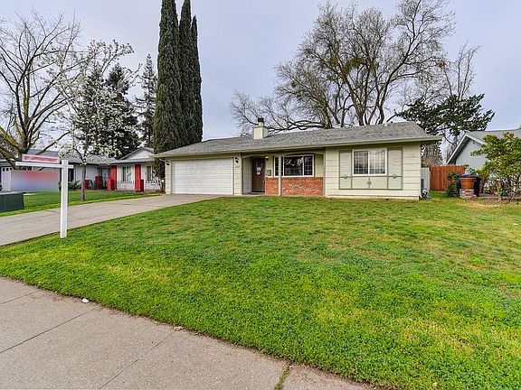 4th image of 8930 Tuolumne Dr