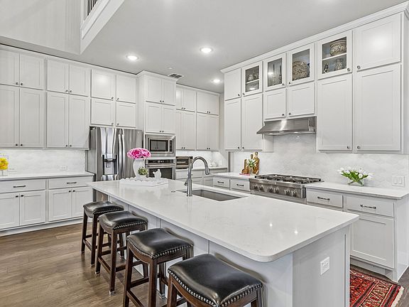 5th image of 1205 Kitchens Dr