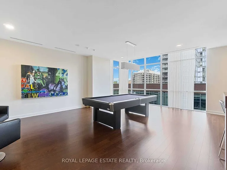 112 George St S #S711 — Photo 25