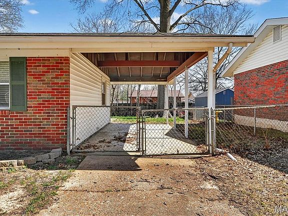 3rd image of 3335 Boca Raton Dr