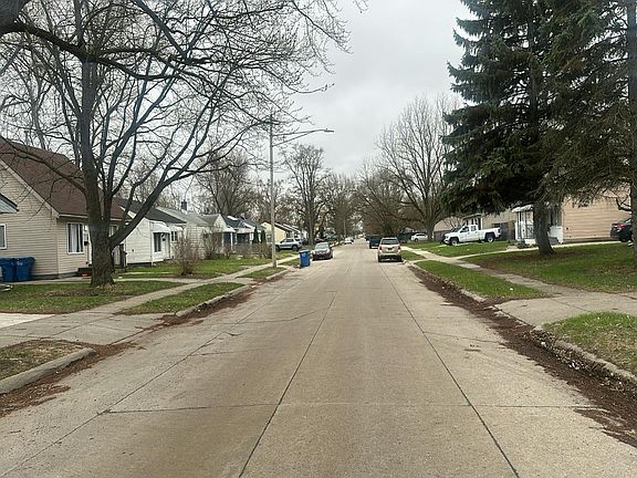 5th image of 21409 Audrey Ave