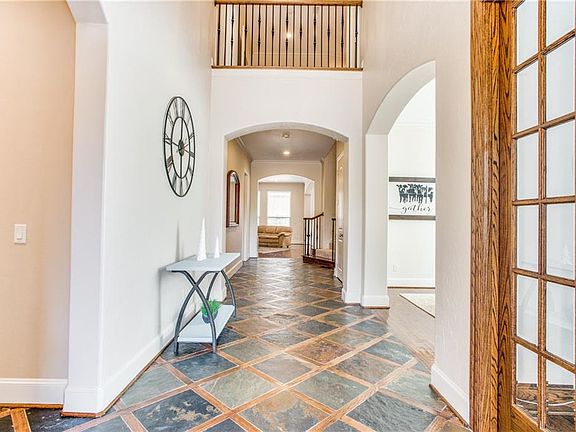 5th image of 9145 Penny Ln