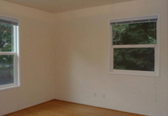 Large master bedroom...