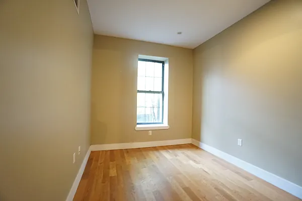 Rented by Rennit Inc. | media 14