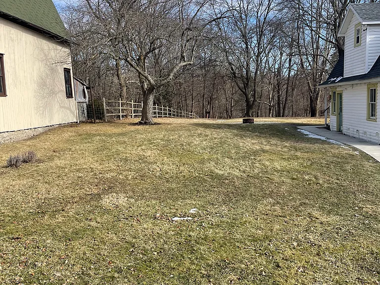 35 Myers Rd — Photo 3