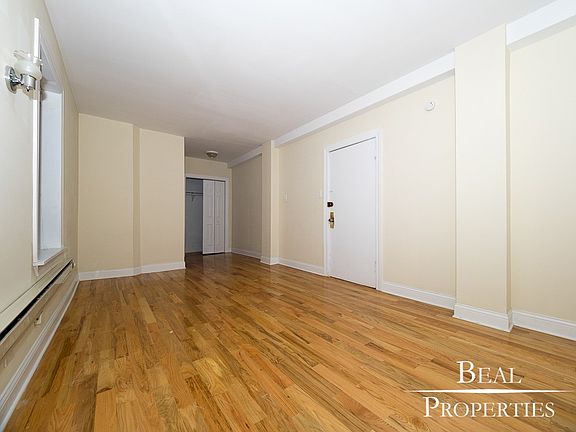 5th image of 1347 N Dearborn St #1347404