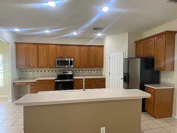 4th image of 13701 Antler Point Dr