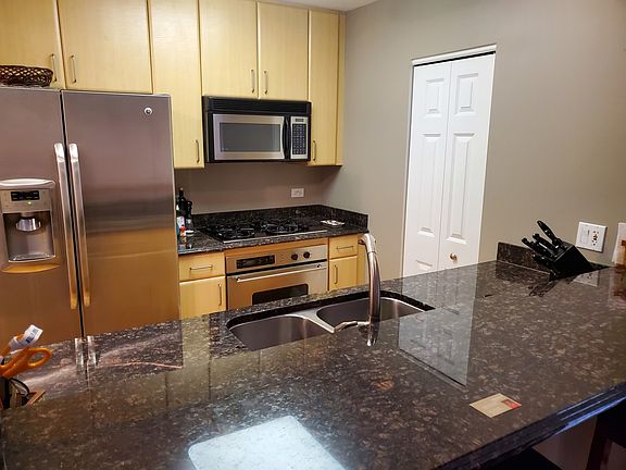 4th image of 44 N Vail Ave #212