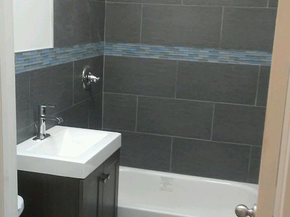 3rd image of 7611 Myrtle Ave #1