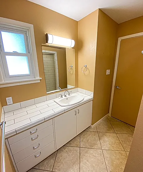625 Catalina Pl — Photo 14