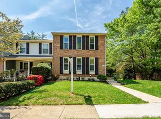 9118 Tiffany Park Ct, Springfield, VA 22152