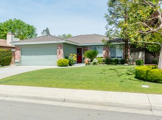 9516 Forbes Park Dr, Bakersfield, CA 93312